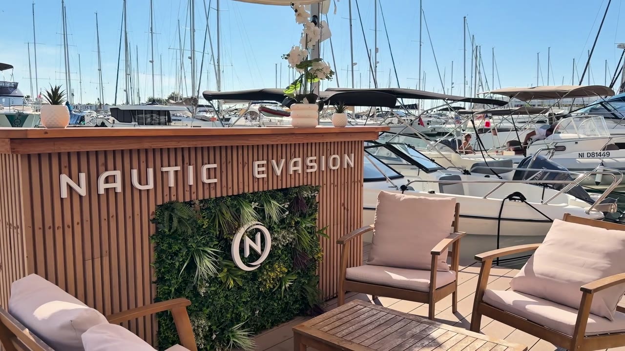L’accueil Nautic Evasion et les bateaux à Marina Baie des Anges
